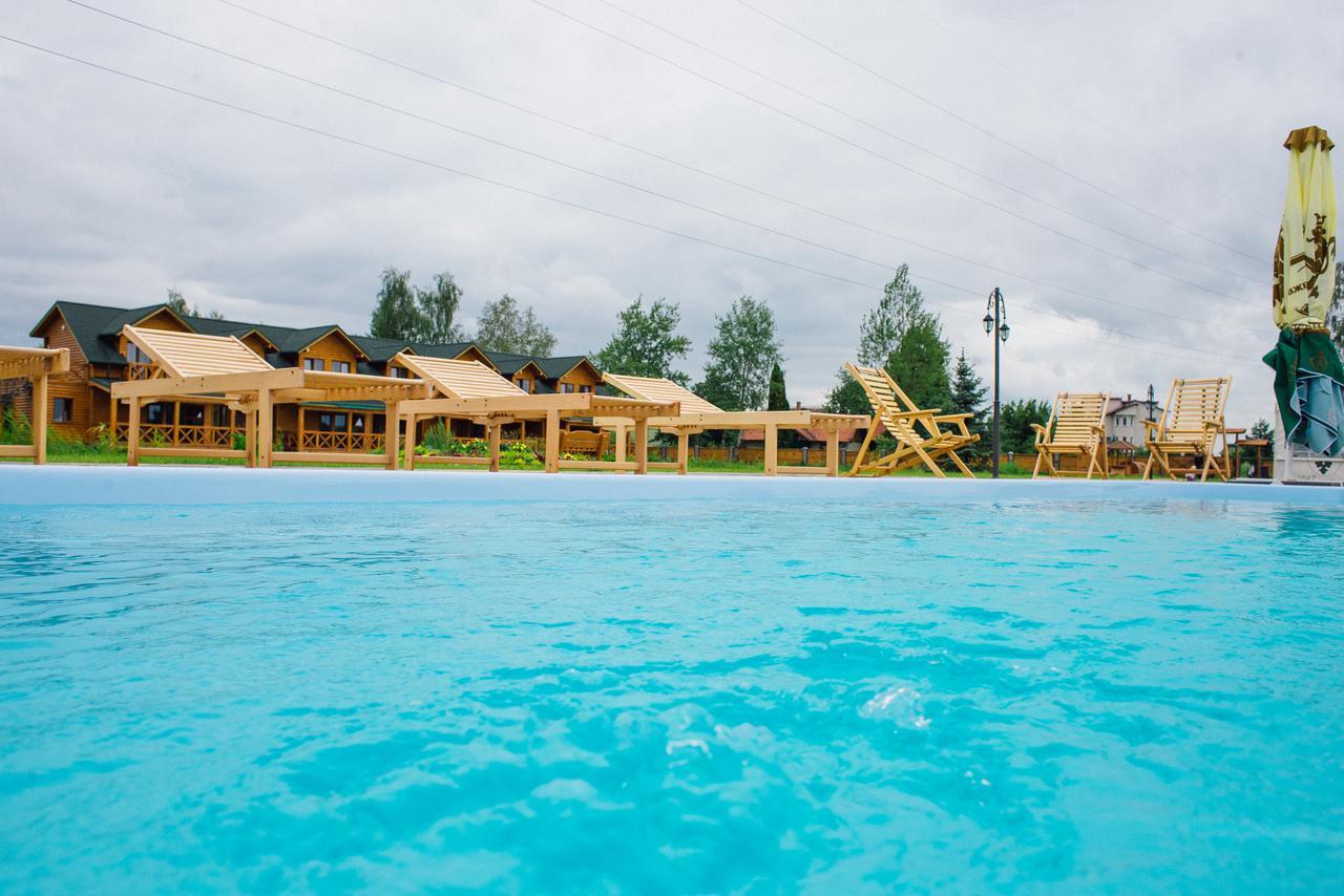 Zarichna Hotel Дрогобич Екстериор снимка