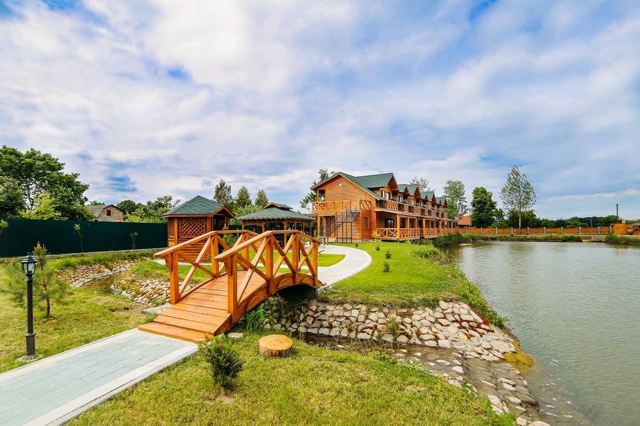 Zarichna Hotel Дрогобич Екстериор снимка