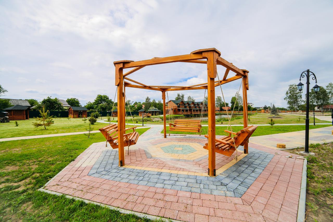 Zarichna Hotel Дрогобич Екстериор снимка