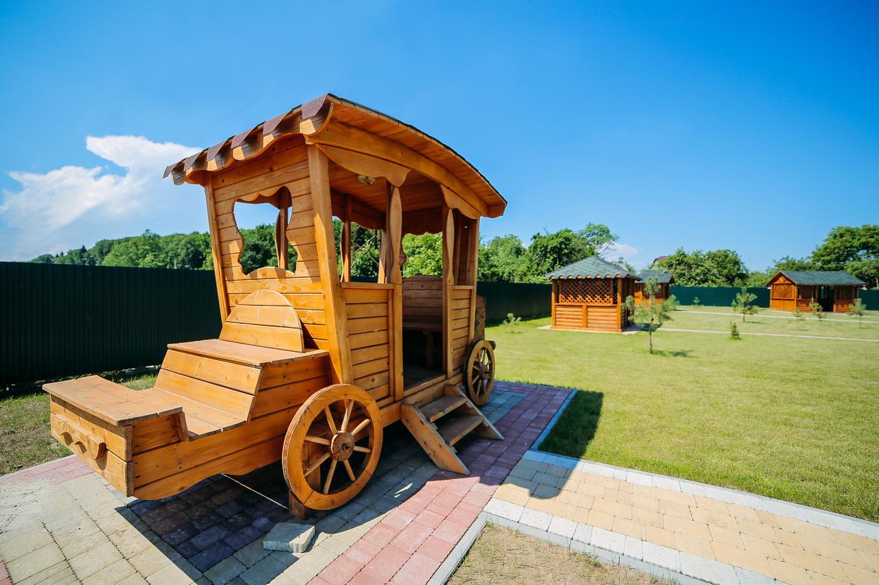 Zarichna Hotel Дрогобич Екстериор снимка